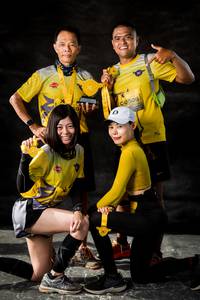 BIB: 506
                            <button type="button" onclick="openModal(5244575)" class="btn btn-primary btn-sm float-right btn-popup" data-toggle="modal" data-target=".modal-high-quality">
                        <i class="fas fa-shopping-cart"></i> Add to Cart
                    </button>
                                            <button type="button" onclick="isThisMe(5244575, true)" class="btn btn-success btn-sm float-right btn-popup btn-isme hidden" data-toggle="tooltip" data-placement="bottom" title="นี่คือรูปของคุณใช่ไหม คลิกที่นี่เพื่อเอาเข้าอัลบั้ม">
                        <i class="fas fa-plus"></i> Add to album
                    </button>
                    <button type="button" onclick="isThisMe(5244575, false)" class="btn btn-warning btn-sm float-right btn-popup btn-isnotme hidden">
                        <i class="fas fa-ban"></i> Remove from album
                    </button>